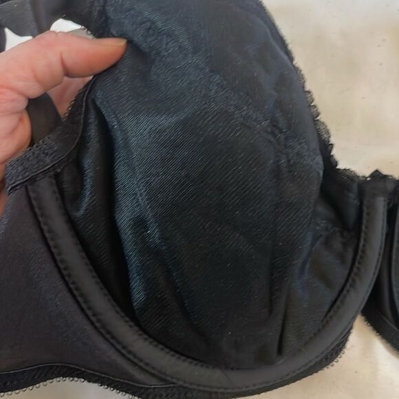 CARNIVAL BLACK UNDERWIRE LIGHTLY PADDED BRA.  NEW WITH TAGS - Picture 6 of 7